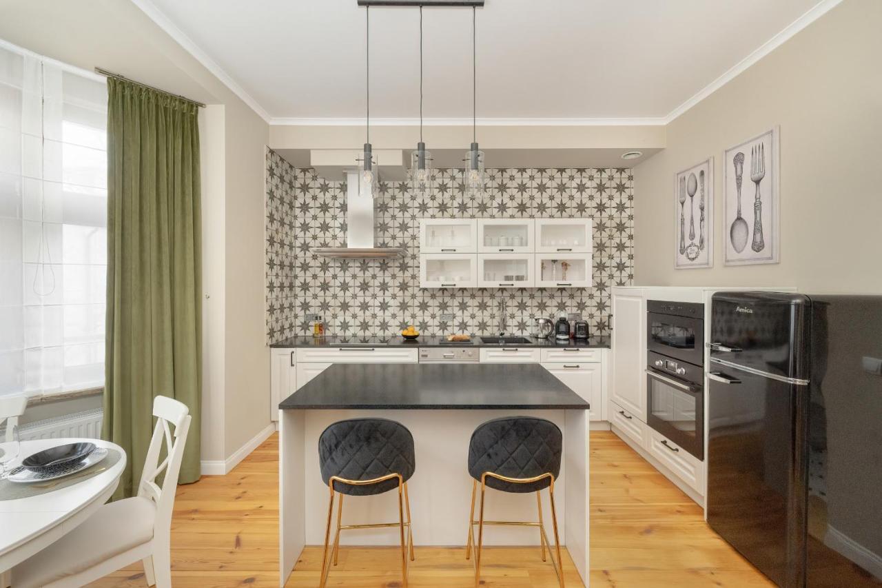 Aesthetic One Bedroom Apartment In Wroclaw By Noclegi Renters Exterior photo