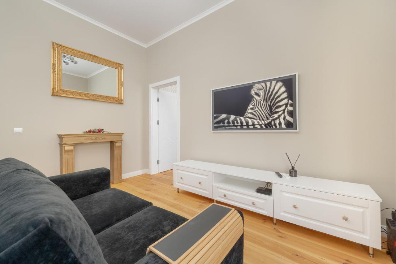 Aesthetic One Bedroom Apartment In Wroclaw By Noclegi Renters Exterior photo